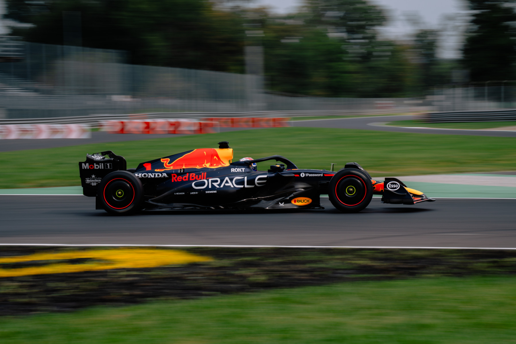Monza high speed banking and tight chicanes